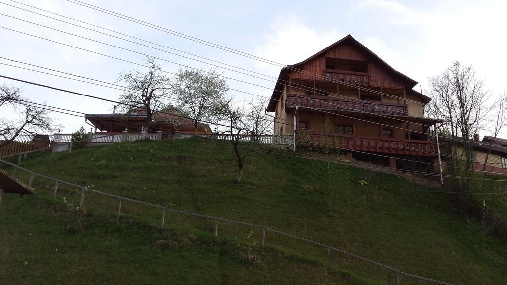 Casa Irinuca Hotell Sadova  Exteriör bild